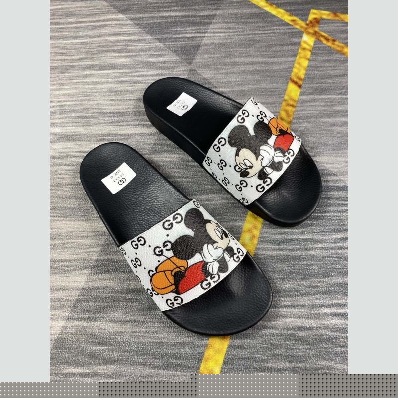 G*u*i slippers